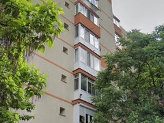 Calea Mosilor x Eminescu adiacent, Pizza Hut